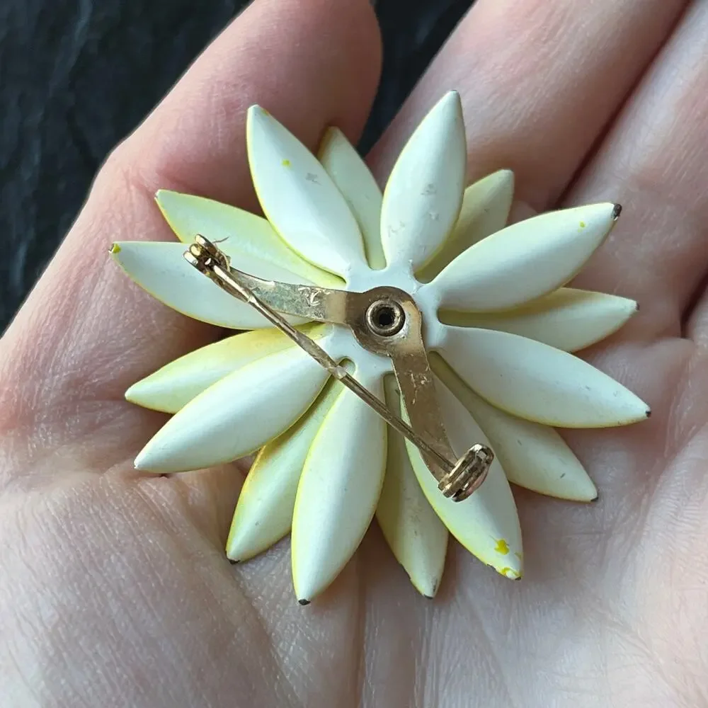 Vintage Large 60s 70s Retro Yellow Enamel Daisy Flower Brooch AB Center Stone